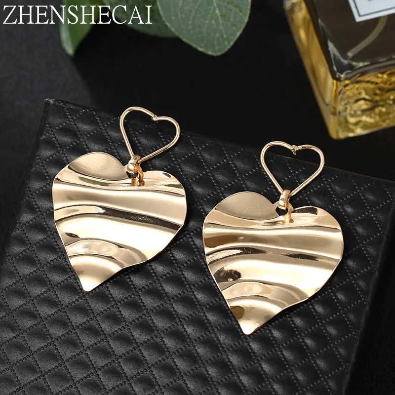 

European and American simple Heart earrings sweet temperament metal line love fashion earrings for Women and Girls Dropshipping