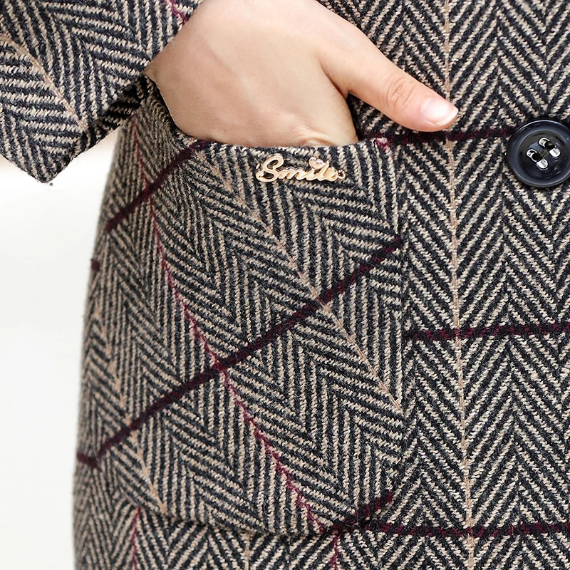 Осень Новое Женское клетчатое пальто модное классическое однобортное с карманом для женщин среднего возраста верхняя одежда и пальто T266