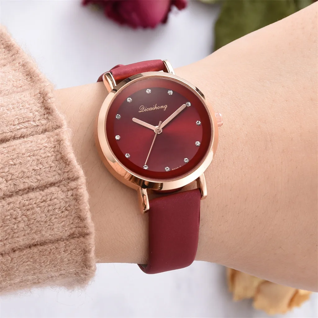 Модные красные простые часы с кристаллами Круглые Женские часы для мужчин и женщин подарок наручные часы кожаные спортивные женские наручные часы Reloj