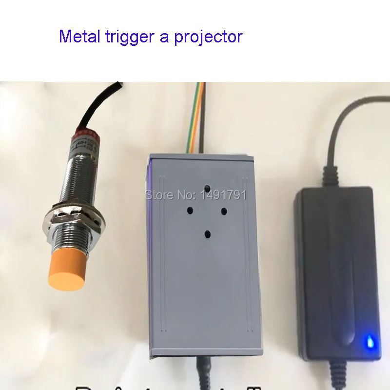metal triggered projector