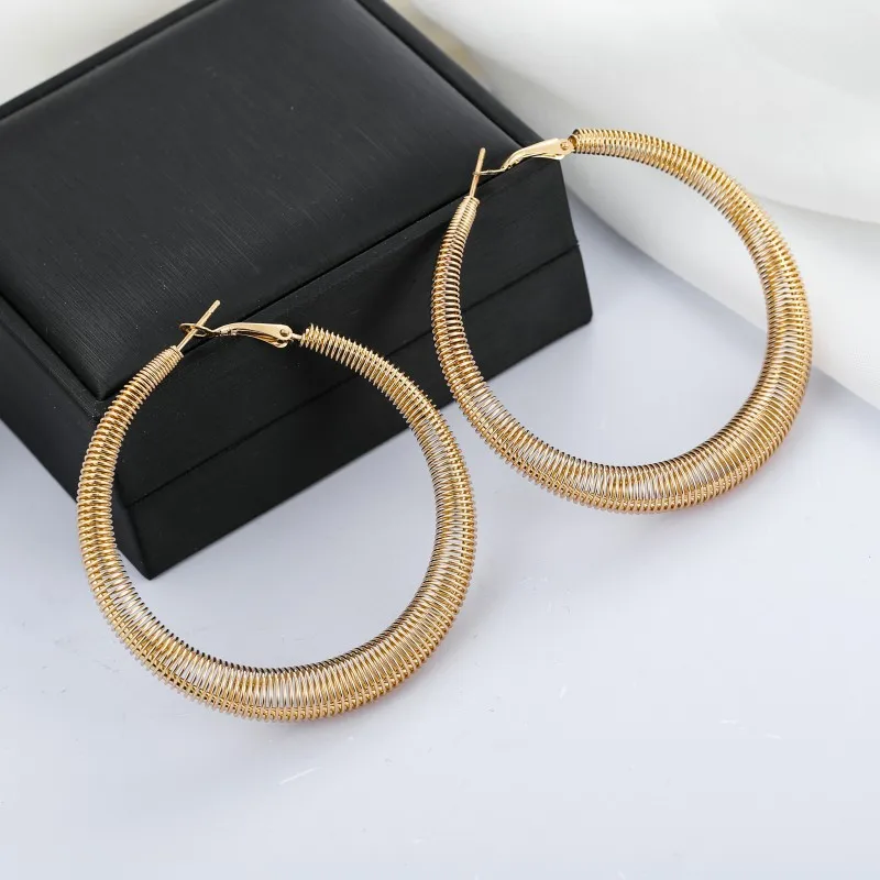 

Exaggerated Metal Spring Geometric Big Circle Earrings Vintage Hoop Earrings For Women Fashion Jewelry Accessories Gift