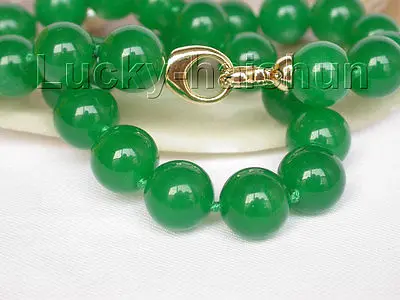 

Free Shipping>> new hot AAA natural 17.5" 14mm round green jade bead necklace filled gold clasp j8628