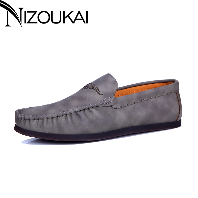 

Luxury Brand Mens Casual Shoes Fashion Peas Shoes Suede Leather Men Loafers Slip On Men's Flats Male