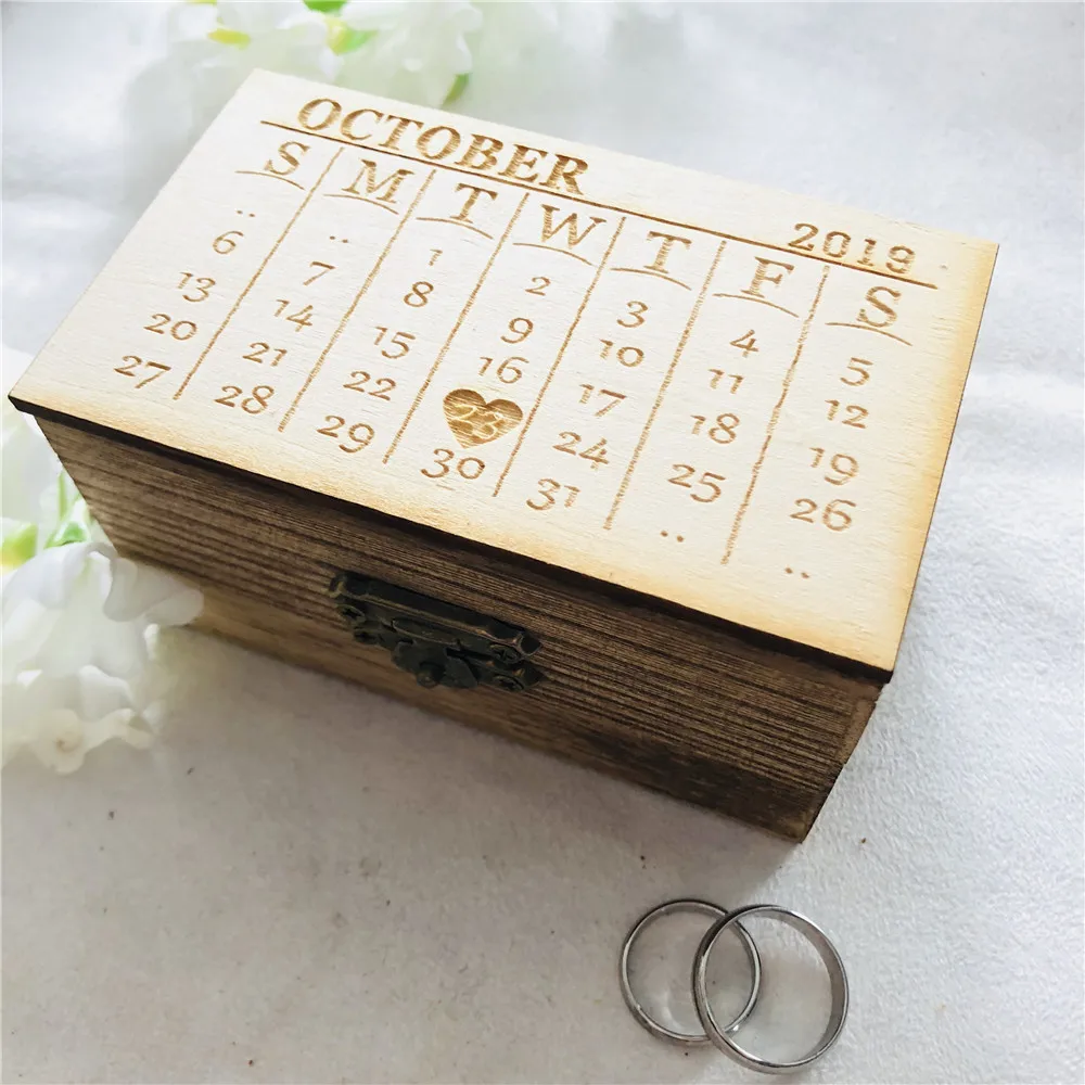 Персонализированная деревянная коробка для обручальных колец, уникальная деревянная коробка с календарем с сердечной биркой внутри, держатель для свадебных подарков
