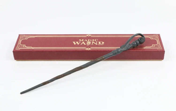 Волшебная палочка с металлическим сердечником по мотивам фильма "Гарри"