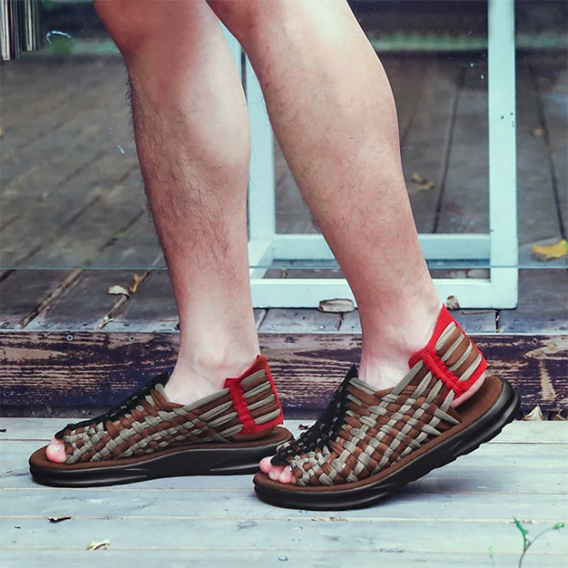 

2018 Summer hand-woven men's sandals crust non-slip beach outdoor sandals Europe and the United States casual sandals