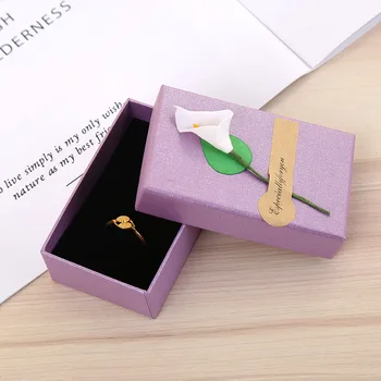 

5 Pcs/Lot 6 Color Kraft Paper Jewelry Boxes With Sponge Necklace Earring Ring Pendant Box With Lily Flower Jewelry Box