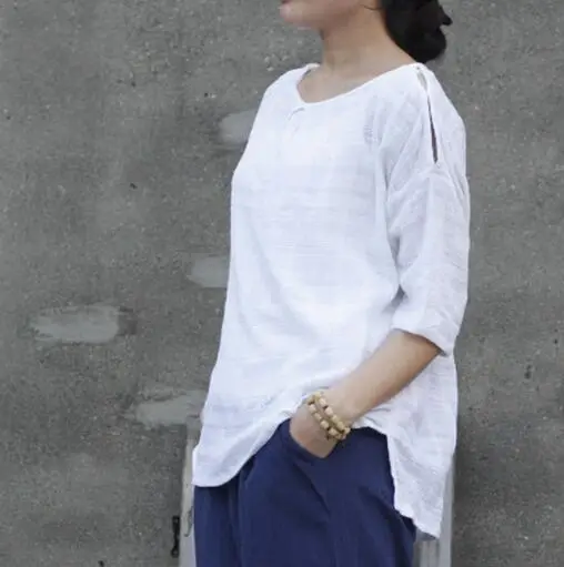 white loose shirt women
