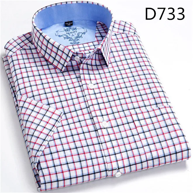 D733