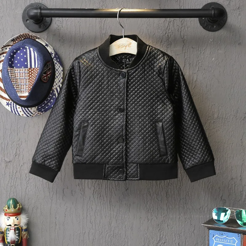 Модная осенняя кожаная куртка для малышей однотонная черная в корейском стиле мотоциклетная кожаная куртка для мальчиков и девочек детская верхняя одежда для детей 2–7 лет