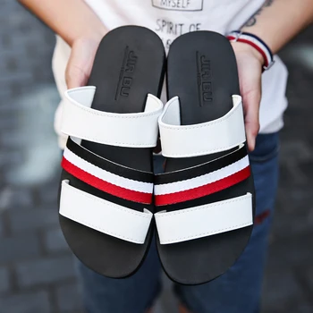 

Best Selling 2019 Lovers Beach Shoes Fashion Home Slippers Mens Non-Slip Bathroom Slippers Man Designer Men Camouflage Slippers