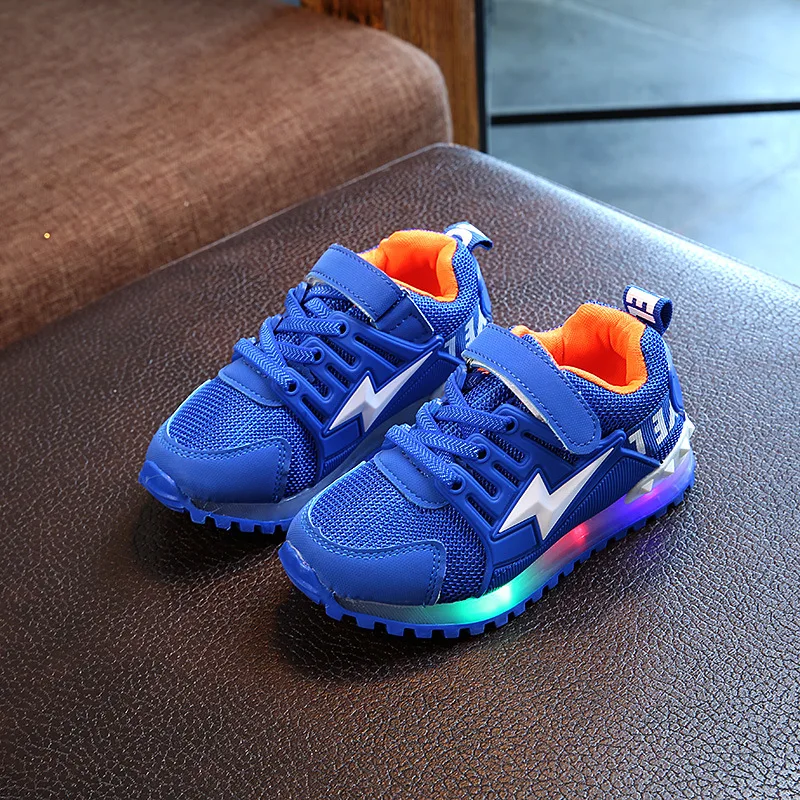

New 2018 Spring/Autumn Patch cool LED lighted children casual shoes high quality Fashion boys girls sneakers cute kids shoes