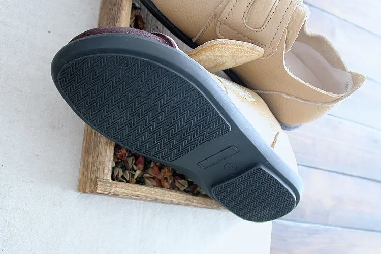 HUIFENGAZURRCS-Literary&Art Retro Spring Single Shoes, Leather Soft-soled Buddhist Shoes,real leather Leisure Flat-soled Shoes HUIFENGAZURRCS-Literary&Art Retro Spring Single Shoes, Leather Soft-soled Buddhist Shoes,real leather Leisure Flat-soled Shoes
