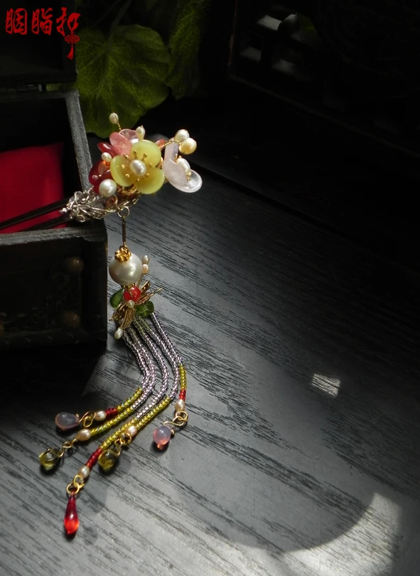 Natural Stone Rainbow Flower Cluster Handmade Vintage Hair Stick for Hanfu Costume Cos Accessories Bride Hair Jewelr