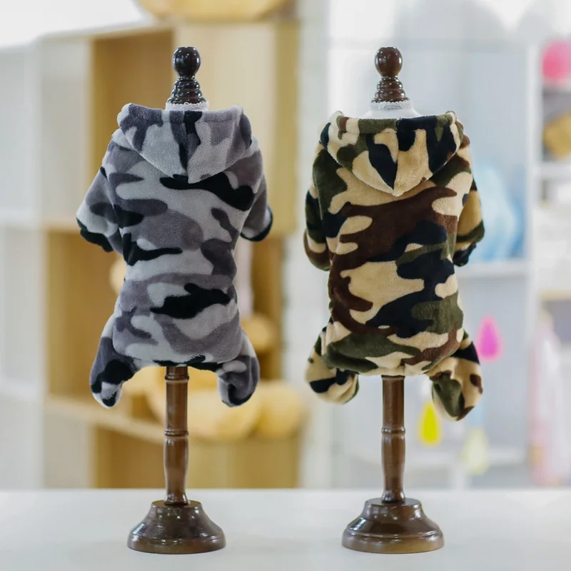 Goede Camouflage Fleece Hond Kleren Dubbele Suede Viervoetige Kleding Met Kap Kleding Voor Ropa Para Perro Franse Bulldog Pug