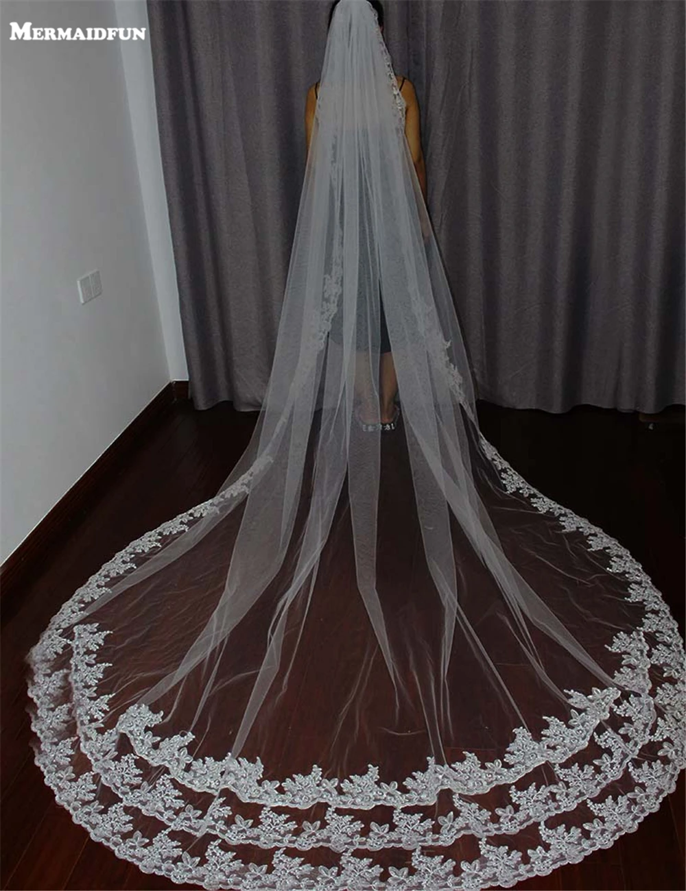 vintage cathedral wedding veils