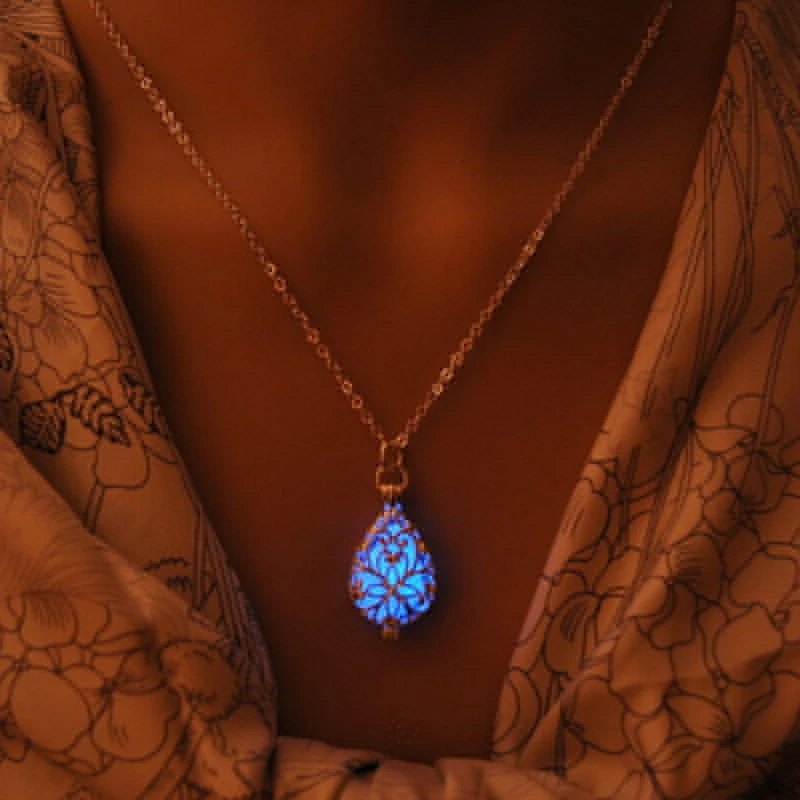 

Glowing Stone Luminous Locket Necklace Jewelry Silver Hollow Water Drop Pendant Silver Glow In The Dark Necklace