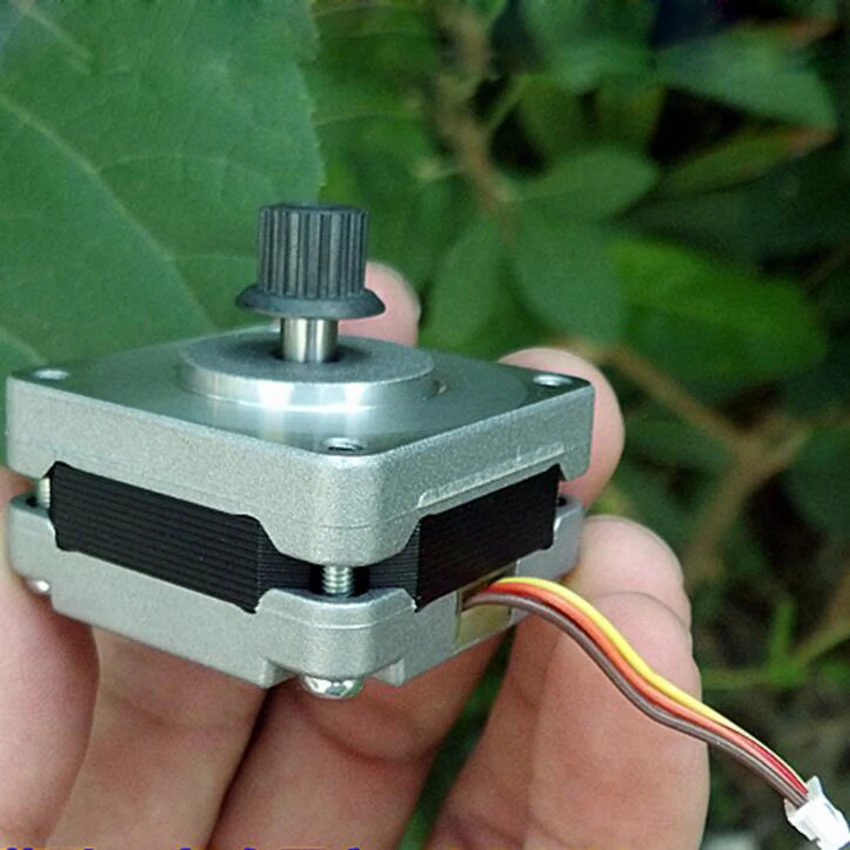 

39MM Hollow Shaft Hybrid Stepper Motor 2 Phase 4 Wire Square 0.9 Degrees 0.13 N.m Stepper Motor New