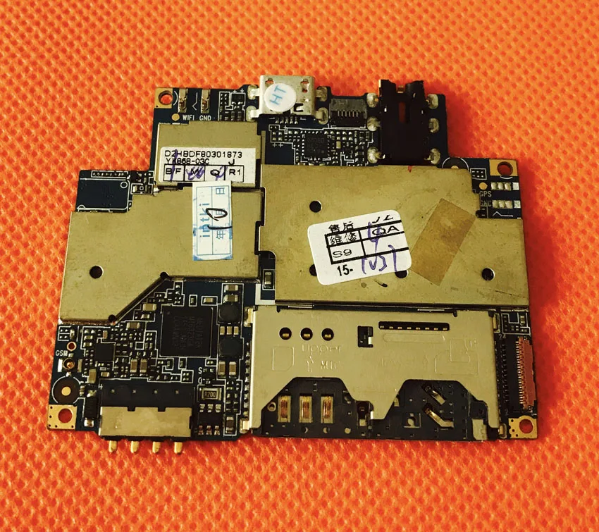 

Original mainboard 1G RAM+8G ROM Motherboard for Oukitel U7 MTK6582 5.5 inch QHD 960x540 Free shipping