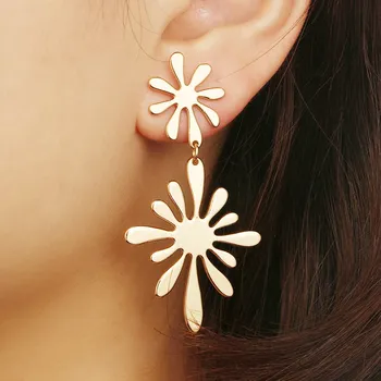 

Simple Design Retro Temperament Long Big Metal Drop Earrings Sun Flower Earrings for Women Statement Party Jewelry Brincos