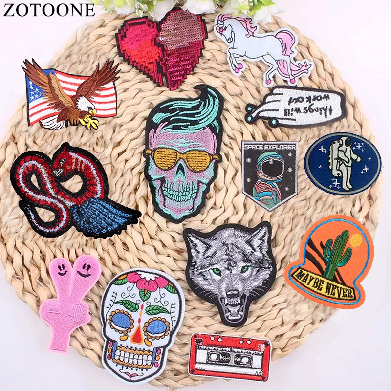 

1Pcs Mixture Sell Punk Rock Embroidery Cool Patch Skull And Rose Iron On Free Motorcycle Biker Patches For Clothes Stickers DIY