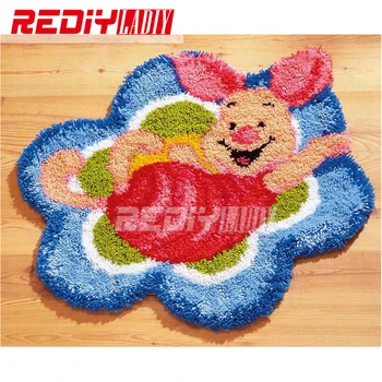

Latch Hook Rug Kits Cartoon Happy Pig DIY Needlework Unfinished Crocheting Rug Yarn Cushion Mat Home Decor Embroidery Carpet Rug
