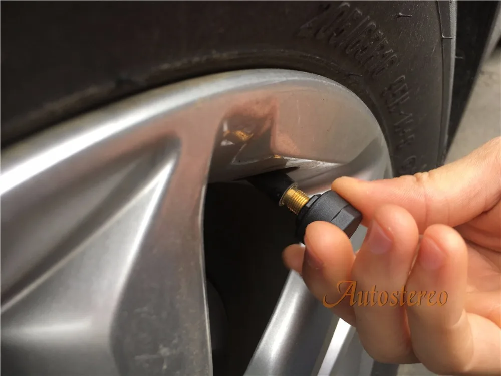 

TPMS Car Tire Pressure Monitoring System Wireless tpms with 4 External Sensors fit for Android 4.4, 5.1, 6.0 DVD Player