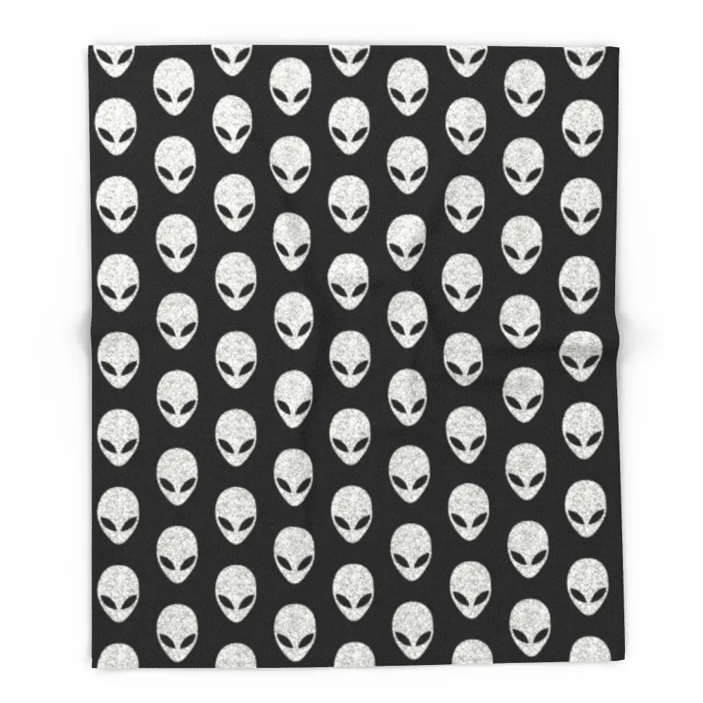 

Blanket Custom Glitter Grey Aliens Fleece Blanket Sofa/Bed/Plane Travel Plaids Bedding Towel