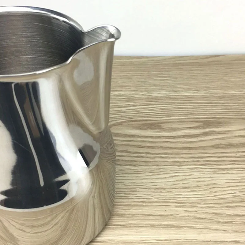 304 Stainless Steel Milk Foam Pot Thick Coffee Milk Foam Cup Italian Latte Art Pot Milk Pitcher Foam Cup 750Ml