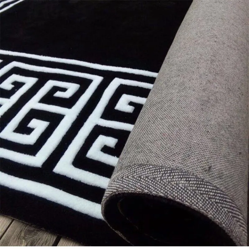 

High Quality Black White Brand Logo Acrylic Carpet Rug, Customized Medusa Lady Pattern Carpet