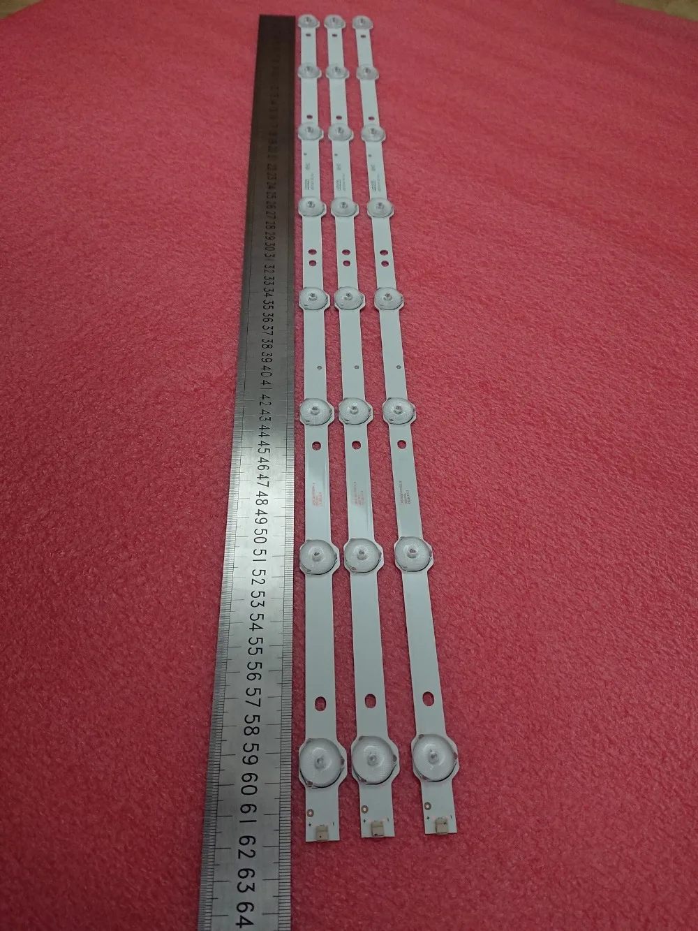 618mm tira retroiluminação LED para LE32D59 32PFL3045
