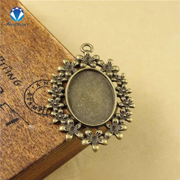 

10pcs Antique Bronze Simple Oval Cabochon Settings Pendant Blanks Metal Jewelry Finding 18*25mm Fit Jewelry Diy
