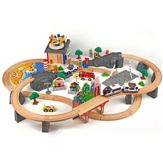 92pcs/set Wooden Railway Train Set Electrionic Train Head Safety Water
