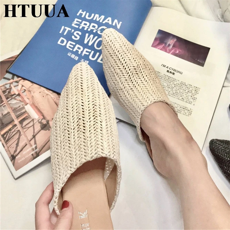 

HTUUA Sexy Pointe Toe Straw Knitting Slippers Women Mules Shoes Lazy Summer Slip On Shoes Soft Espaderilles Flats Slides SX1414