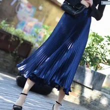 Весна г.; большая блестящая шифоновая плиссированная юбка со светоотражающими элементами; яркая шелковая плиссированная юбка цвета шампанского, золотого цвета