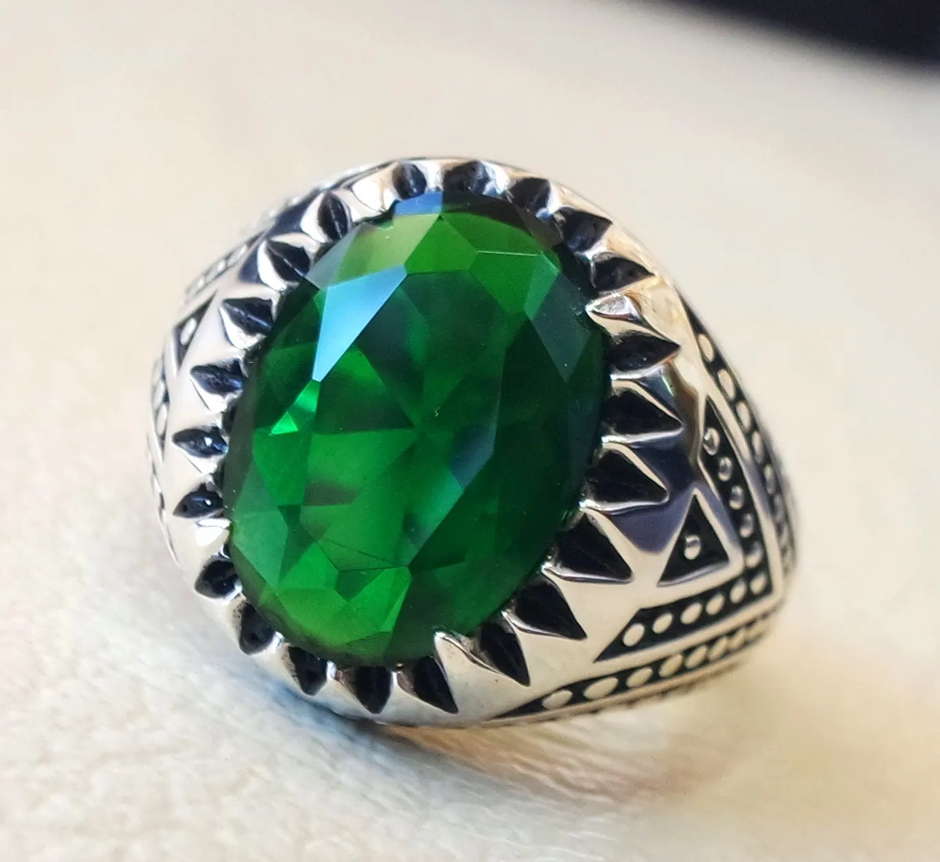 Новое поступление, винтажное зеленое овальное 925 пробы Серебряное обручальное кольцо для мужчин, Подарок на годовщину, moonso R5073