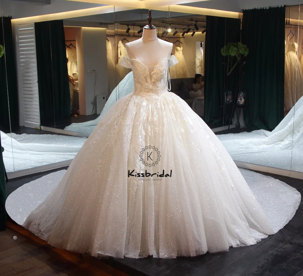 2018 Luxurious Wedding Dresses Royal Train Sexy Off-the-Shoulder Lace Up Back Ball Gown Bride Dress | Свадьбы и торжества