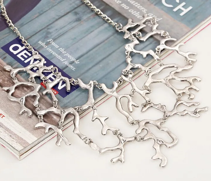 2045198689_1950307735