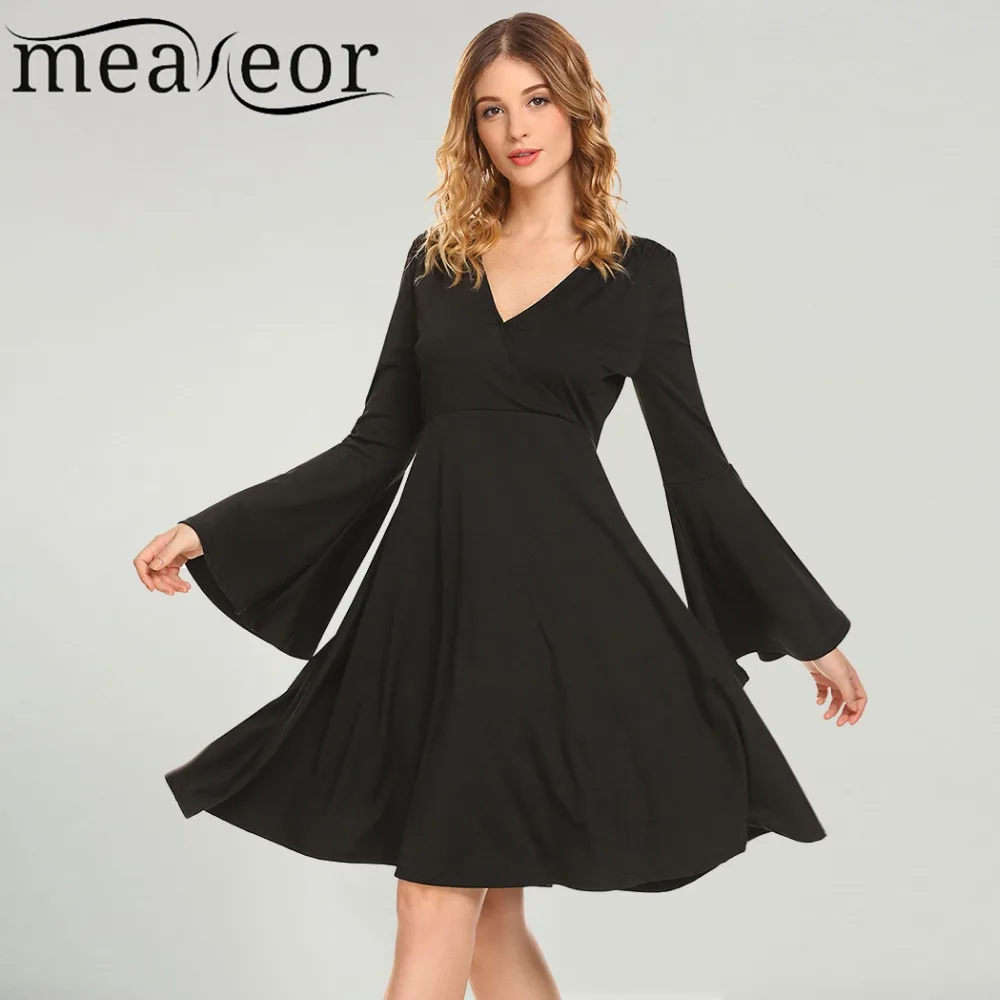 Trumpet sleeve dress Clearance