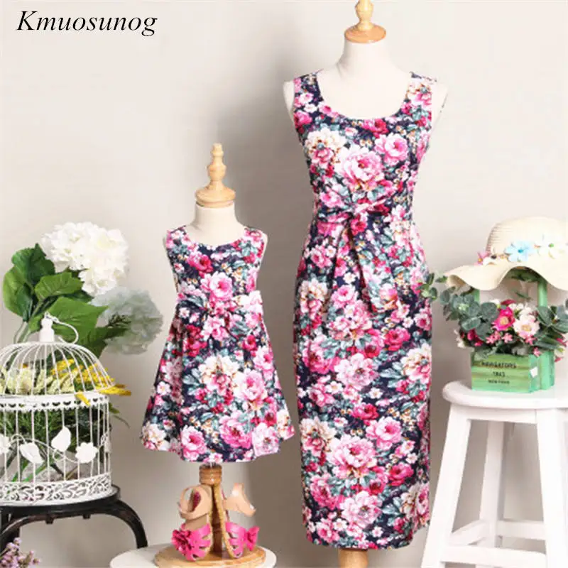 

mother and daughter dress 2019 Vintage Floral Dress Family matching clothes Mom and daughter matching clothes mae e filha C0330