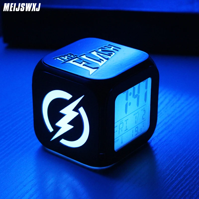 

Meijswxj 3D Stereo Alarm Clock Fashion Creativity Mute The Flash LED Night Light Multicolor Digital Screen Alarm Clock