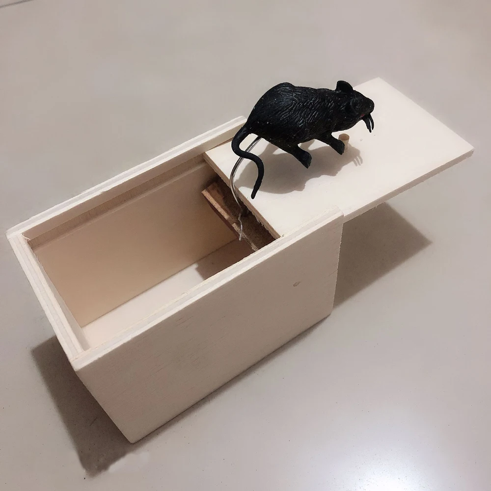 Забавная игрушка кляп с сюрпризом деревянная шуточная коробка паук чехол шутка