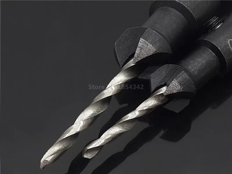 C857CCDE16DD4EC92B11C4A093D8313D