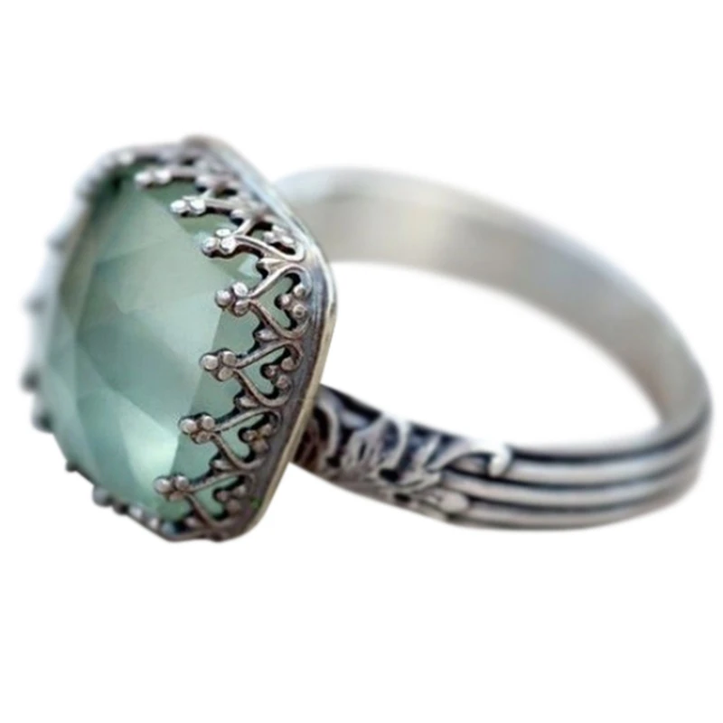 

Vintage Thai Silver Mint Green Moonstone Ring Simple Green Square Zircon Ring For Women Fashion Retro Female Rings Jewelry