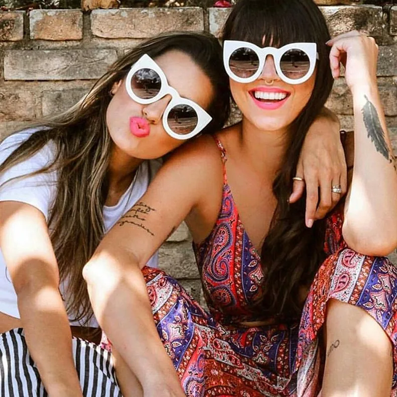 

HAPTRON Brand Designer Cat Eye Sunglasses Women Plastic Sun Glasses White Classic Retro Travel Oculos De Sol Gafas