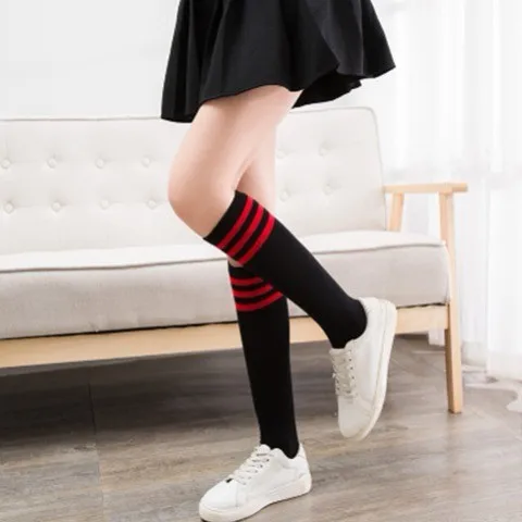 Black and Red Длинные хлопковые носки для Для женщин носки гольфы женские полосатые гольфы вентиляции для школьниц спортивные гетры - Цвет: Black and Red
