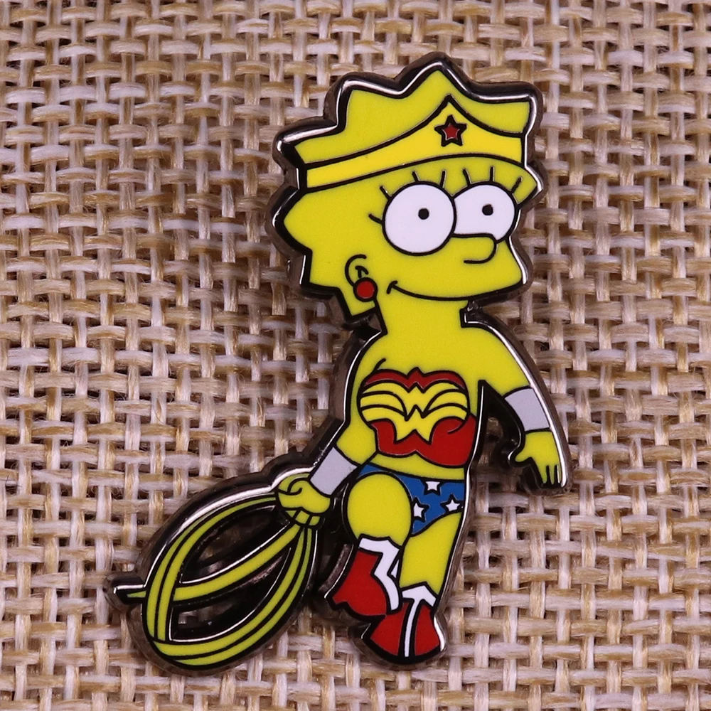

Wonder Woman superhero enamel pin badge Fight brooch