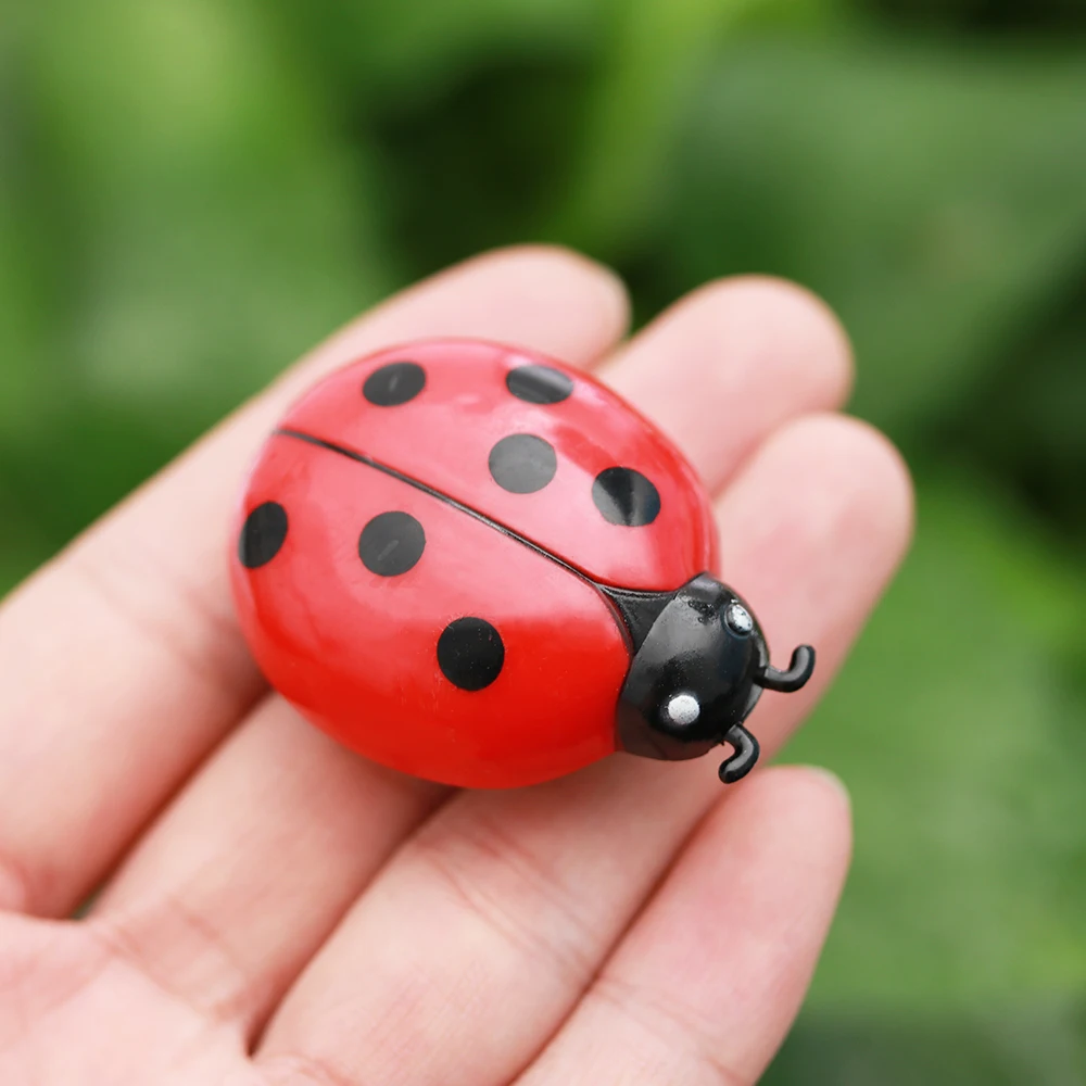 

Funny Cat Interactive Toys Mini Pet Beetle Simulation Auto Electric Walking Insect Training Play Electronic pet