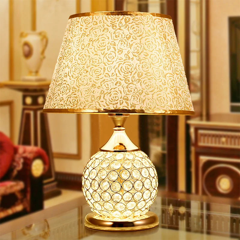

European Crystal Table Lamp Bedroom Bedside Table Lamp Wedding Room Creative Warm Romantic Simple Modern Home Table Lamp