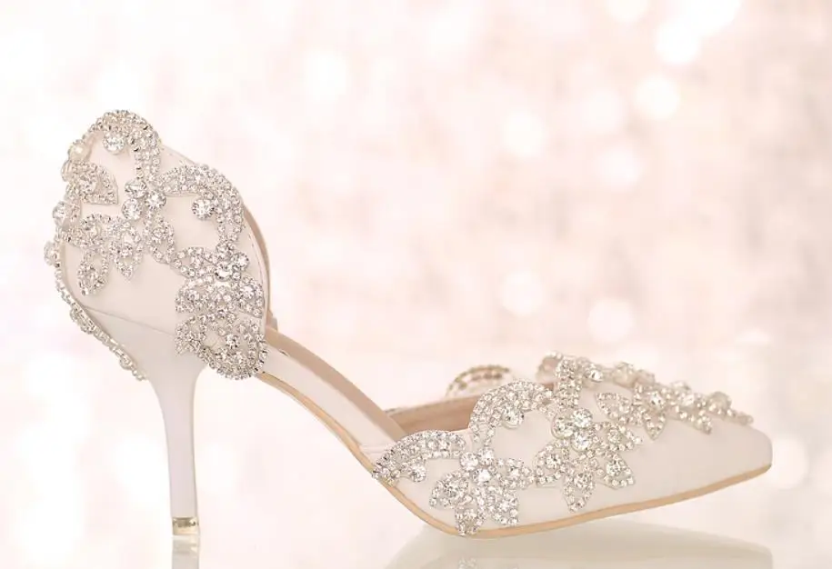 Spring and summer new fashion water drill fine heel side empty pointed high heel wedding shoes Spring and summer new fashion water drill fine heel side empty pointed high heel wedding shoes